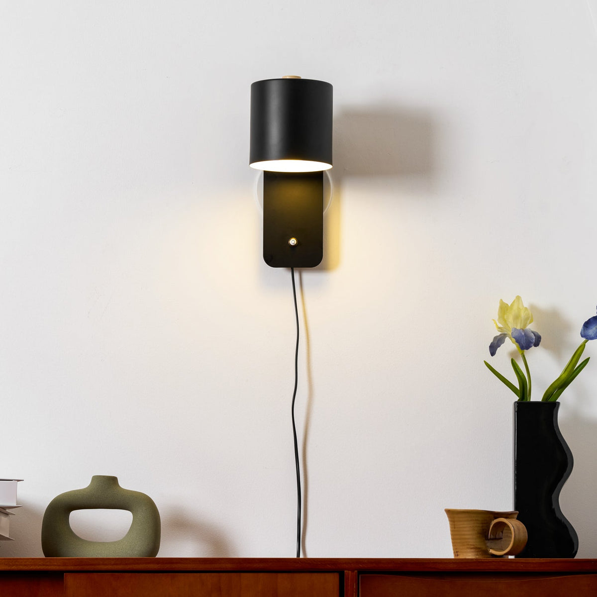350° Rotatable Plug-In Cylinder Wall Light / ∅ 5.1″ x H 11.8″ / Dia 13cm x H 30cm / White / EU Plug