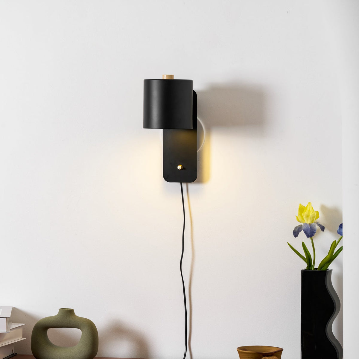 350° Rotatable Plug-In Cylinder Wall Light / ∅ 5.1″ x H 11.8″ / Dia 13cm x H 30cm / Grey / AU Plug
