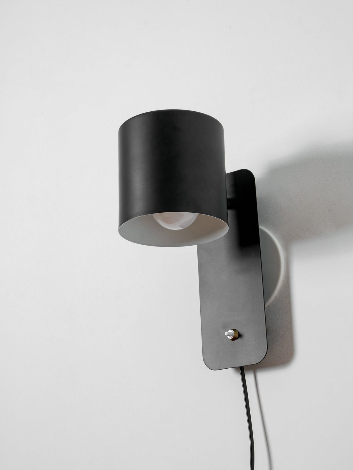 350° Rotatable Plug-In Cylinder Wall Light