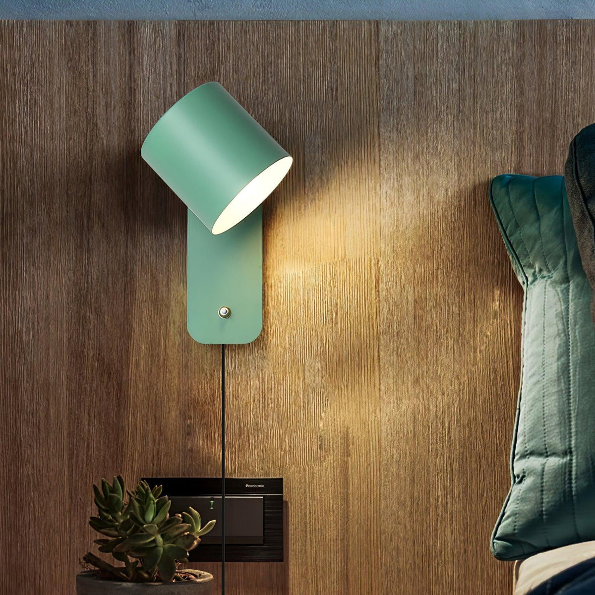 350° Rotatable Plug-In Cylinder Wall Light