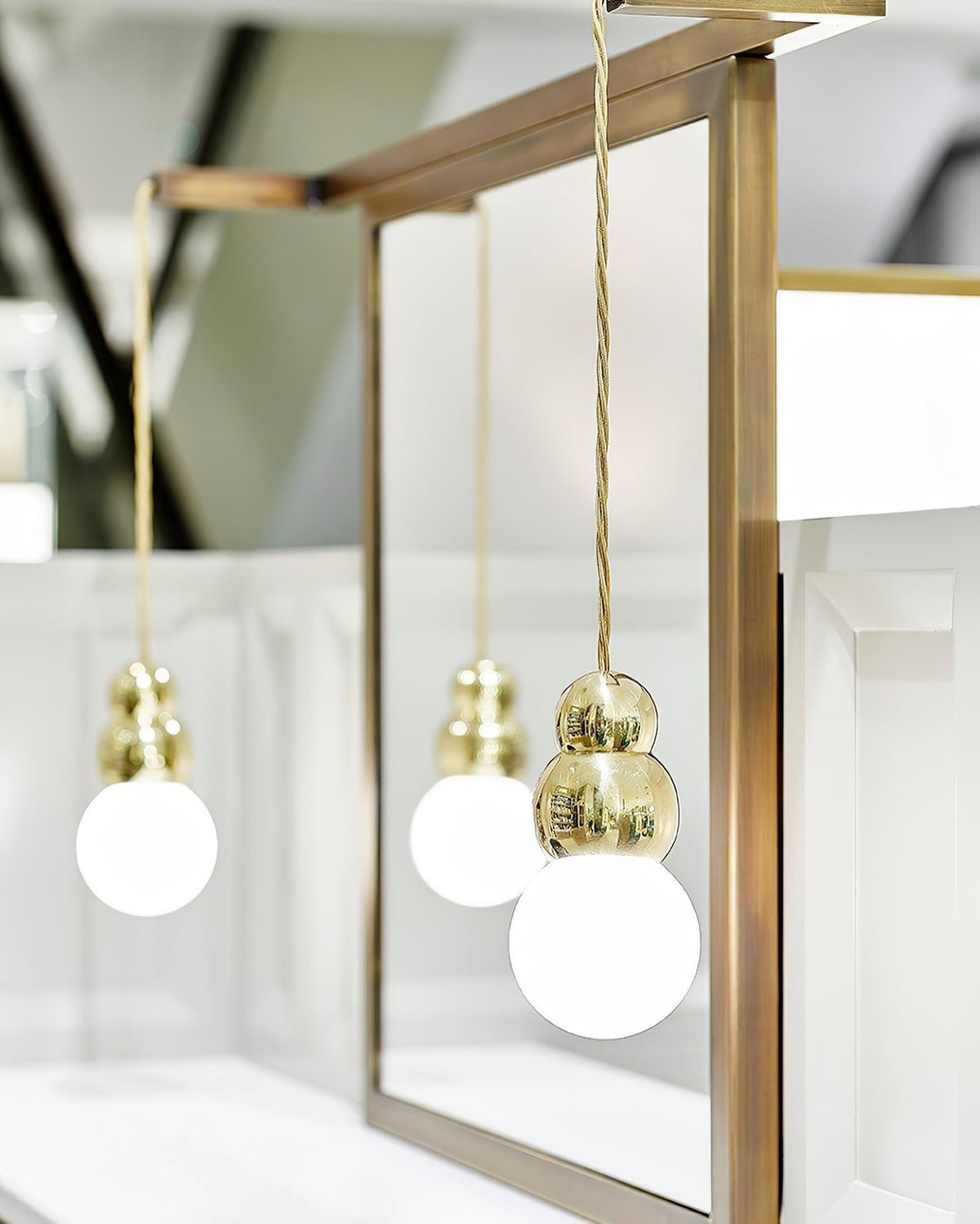 Globe Glass Hanging Wall Light / ∅ 3.14″ x H 5.03″ / Dia 8cm x H 12.8cm / Gold / Suspension Rod