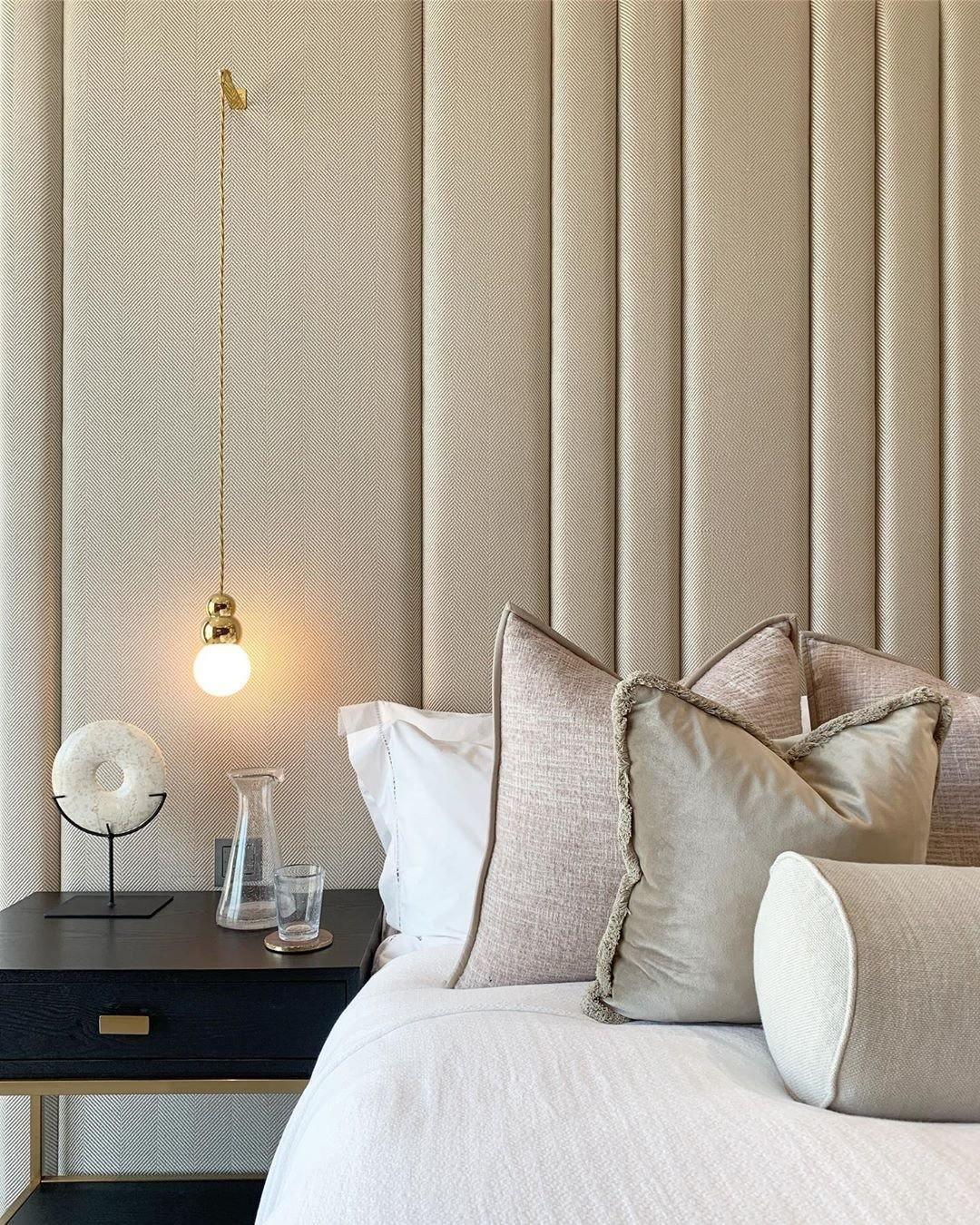 Globe Glass Hanging Wall Light / ∅ 3.9″ x H 6.81″ / Dia 10cm x H 17.3cm / Gold / Hanging Cable