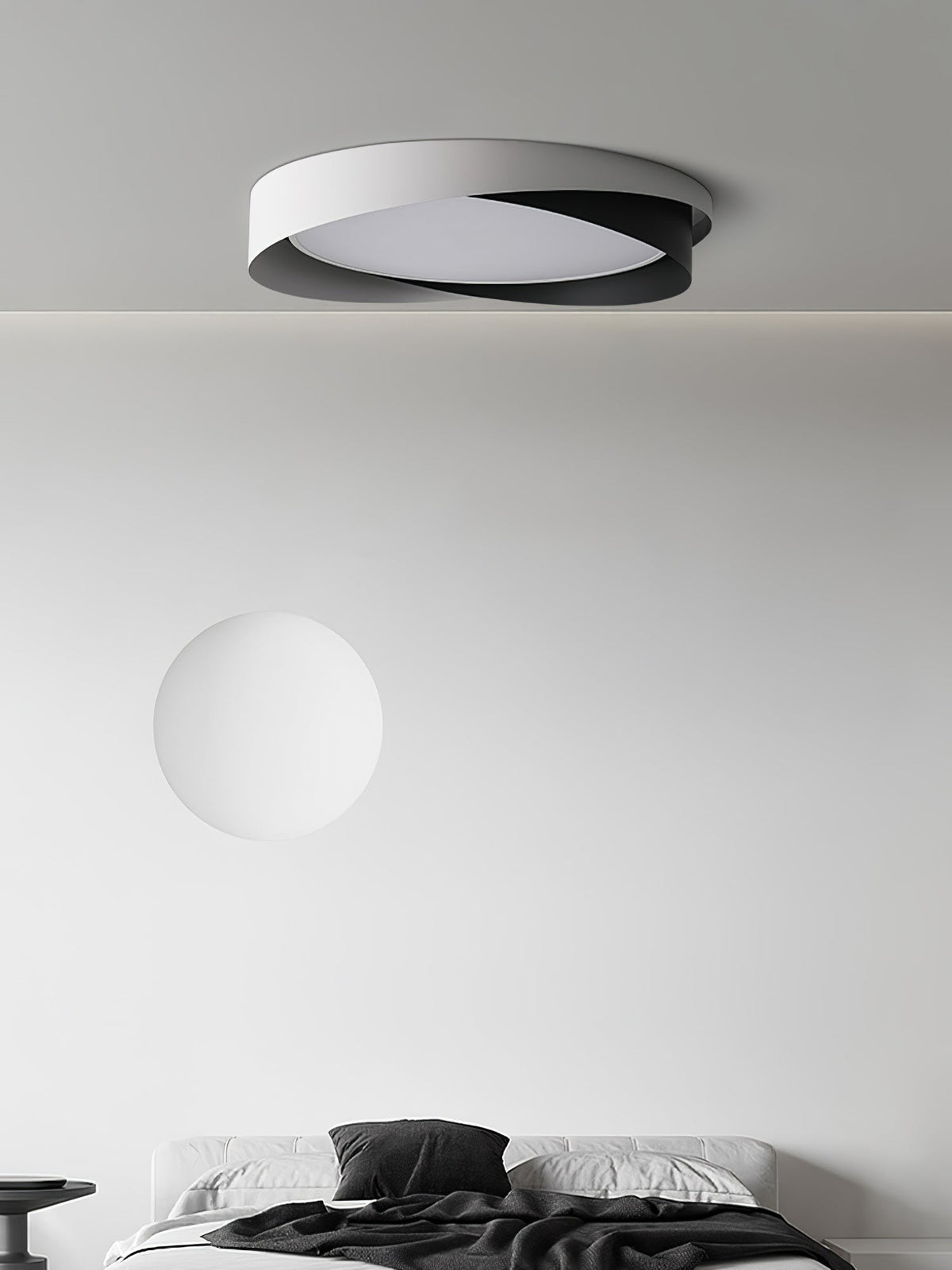 Slim Halo Integrated LED Ceiling Light / ∅ 23.6″ x H 3.5″ / Dia 60cm x H 9cm (Power: ~48W) / Black & Gold / Cool Light